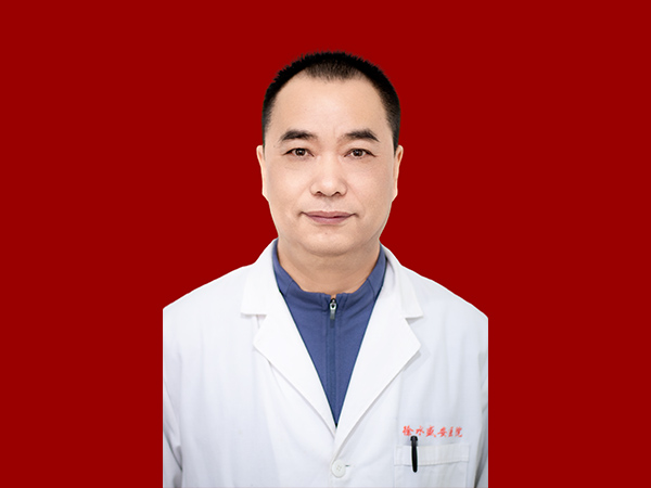 医务科主任---韩爱岑
